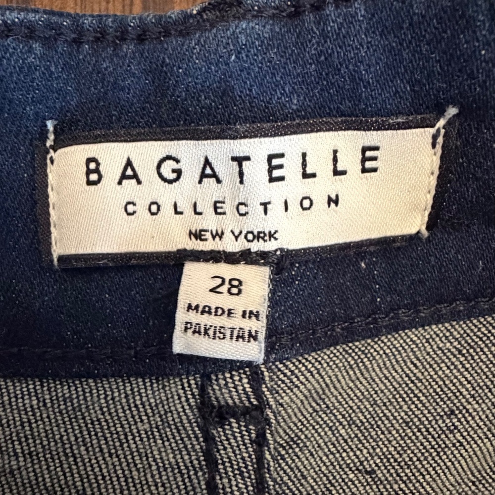 Bagatelle Collection High Rise Wide Leg Crop Jean Dark Blue, Size 28 - Picture 8 of 14